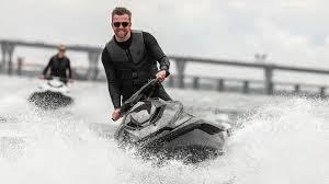 Navegue pela Categoria de Moto Aquática